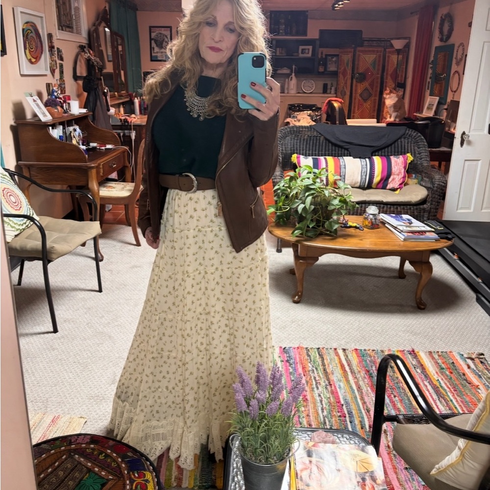 Ralph Lauren Cream Floral Tiered prairie Maxi Skirt with Crochet Hem - Picture 7 of 7